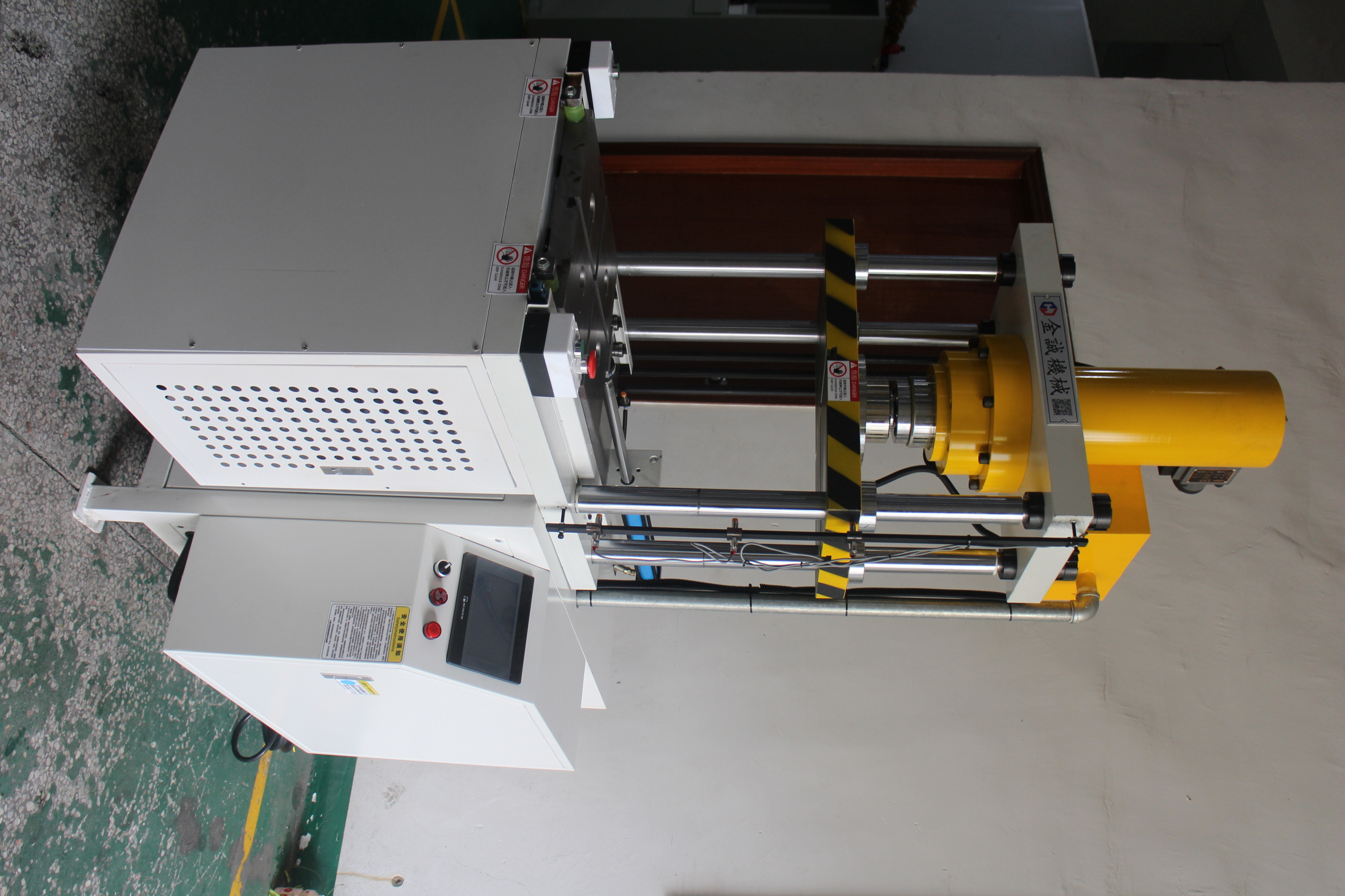 數顯四柱滑台頂缸式油壓機-30T (4).JPG